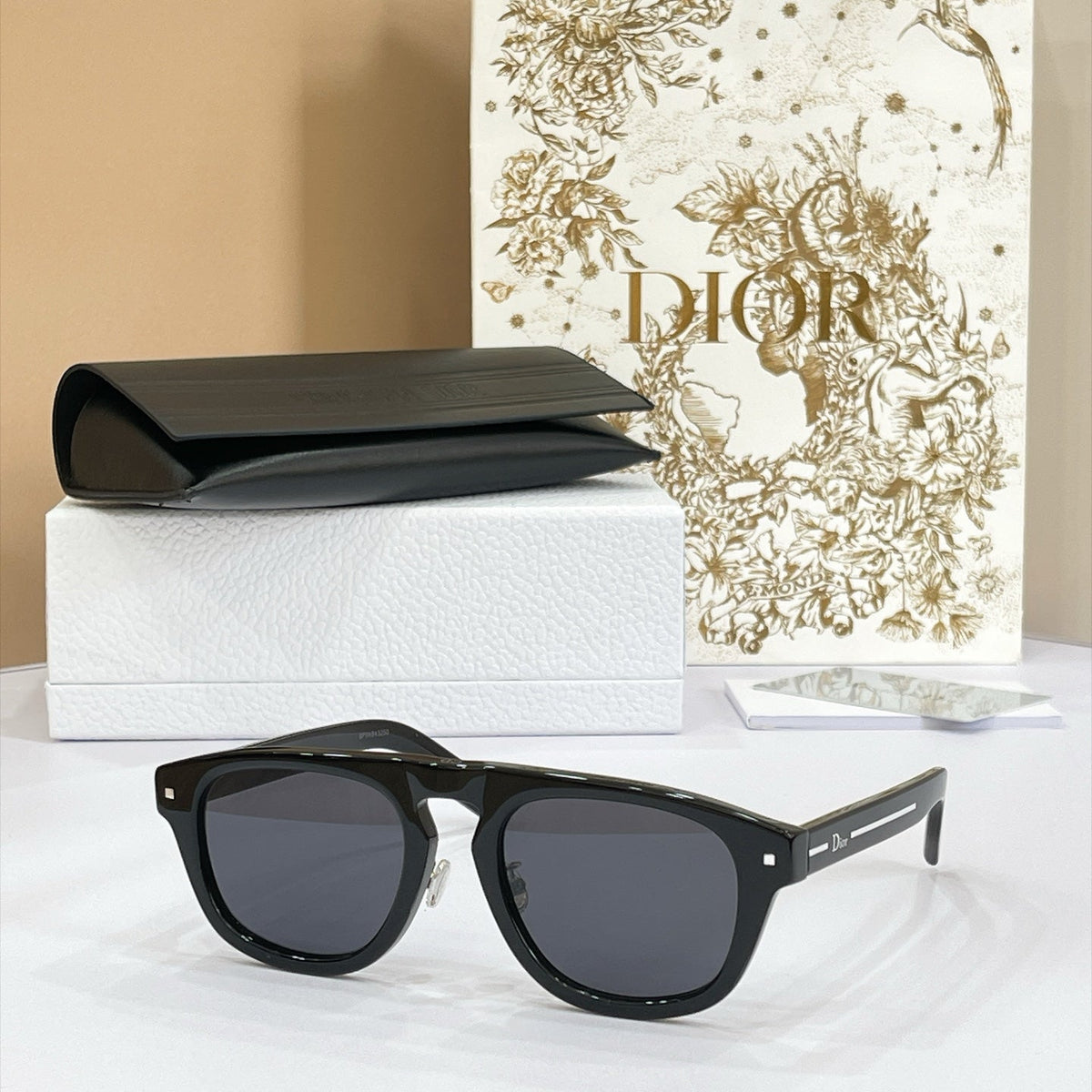 Dior Line S2F Sunglasses product image 3, provided for visual reference and product detail review