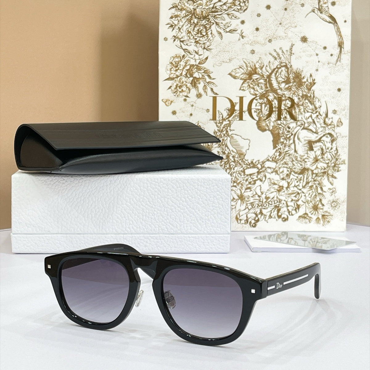 Dior Line S2F Sunglasses product image 4, provided for visual reference and product detail review
