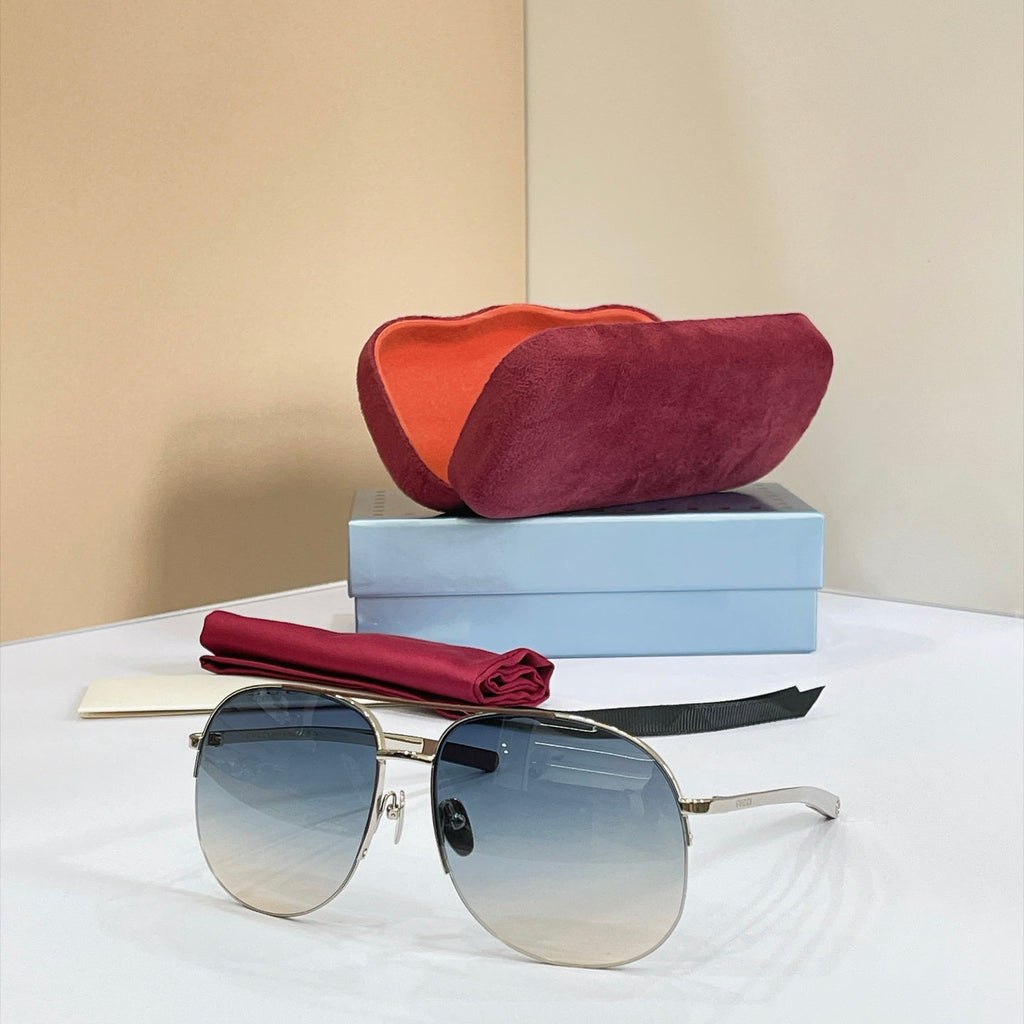 Gucci GG2165S Sunglasses - 61-16-135 product image 1, provided for visual reference and product detail review