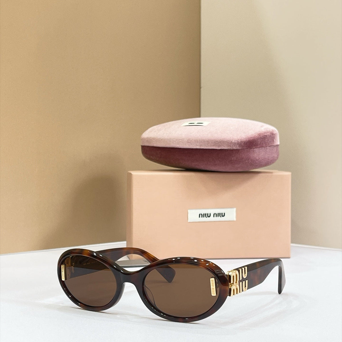Miu Miu MU 158AV Sunglasses product image 3, provided for visual reference and product detail review