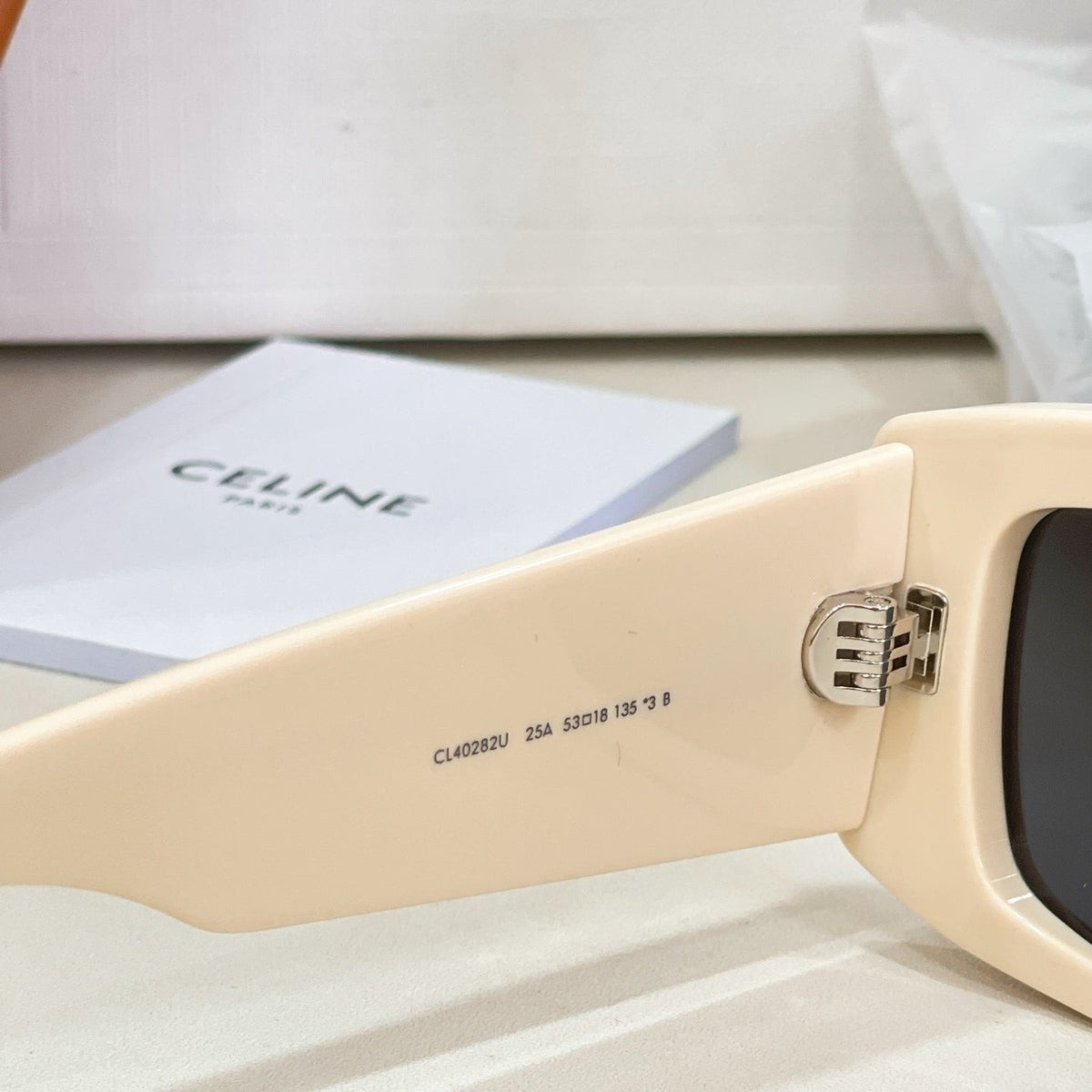 Celine CL40282U Sunglasses product image 6, provided for visual reference and product detail review