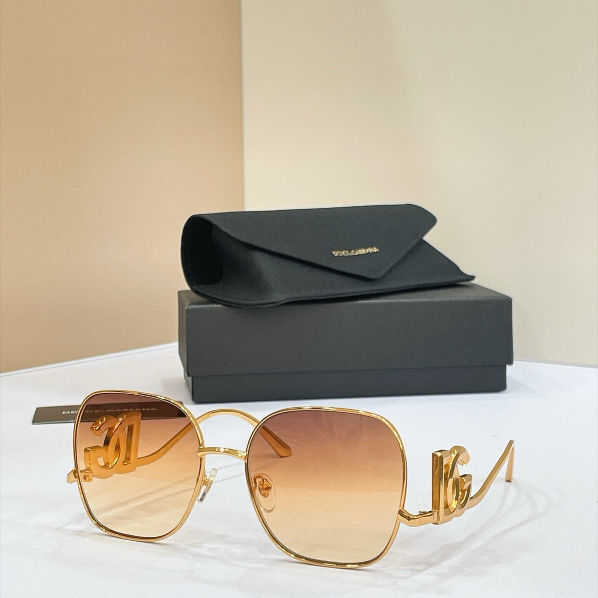 Dolce & Gabbana DG1497LB Sunglasses product image 4, provided for visual reference and product detail review