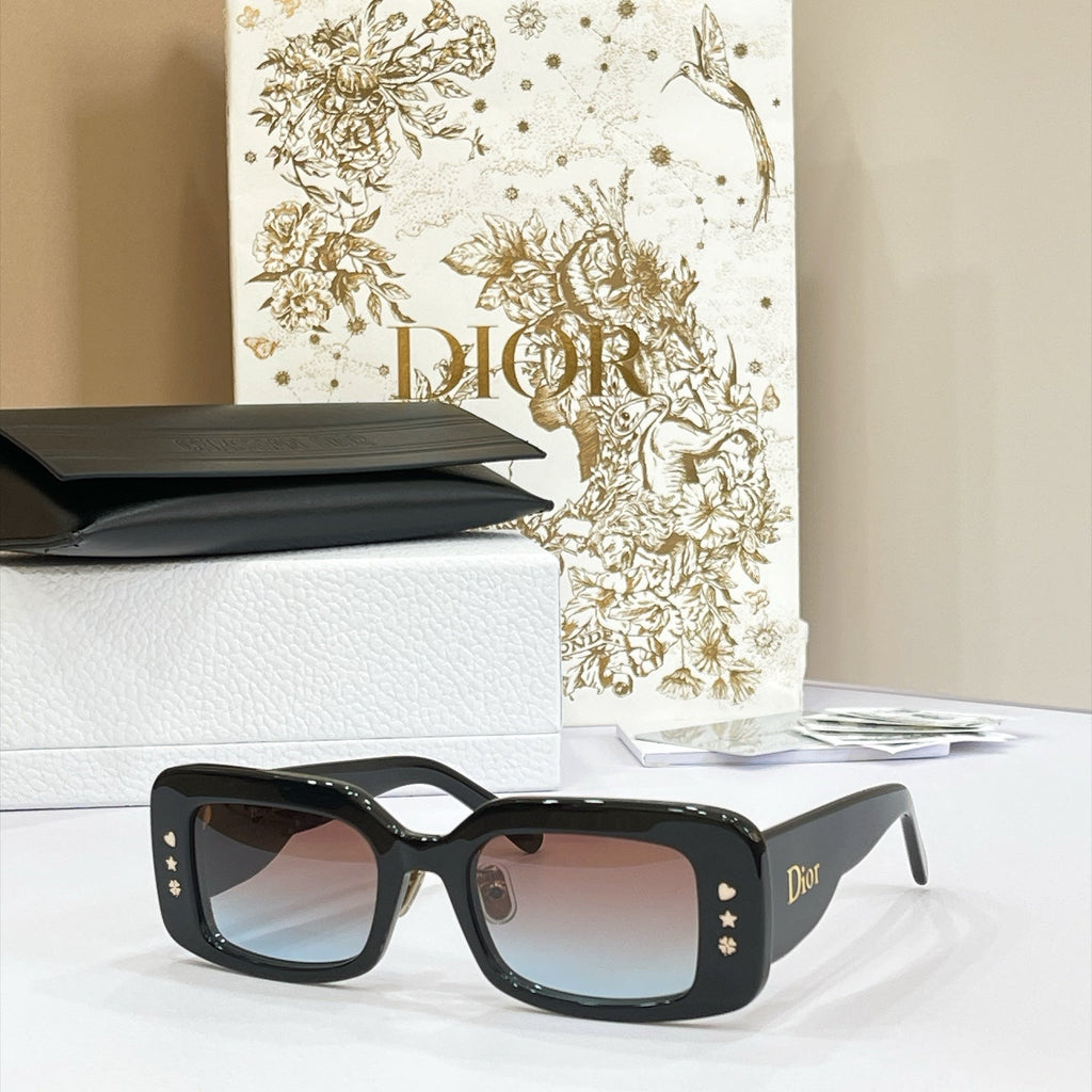 Dior Lucky Charms S1I Sunglasses product image 4, provided for visual reference and product detail review