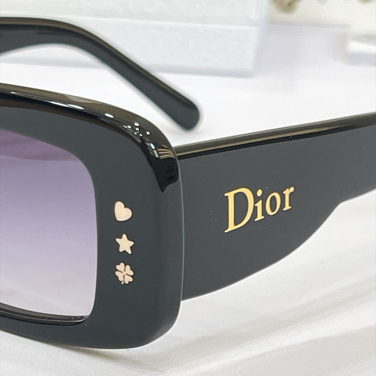 Dior Lucky Charms S1I Sunglasses product image 8, provided for visual reference and product detail review