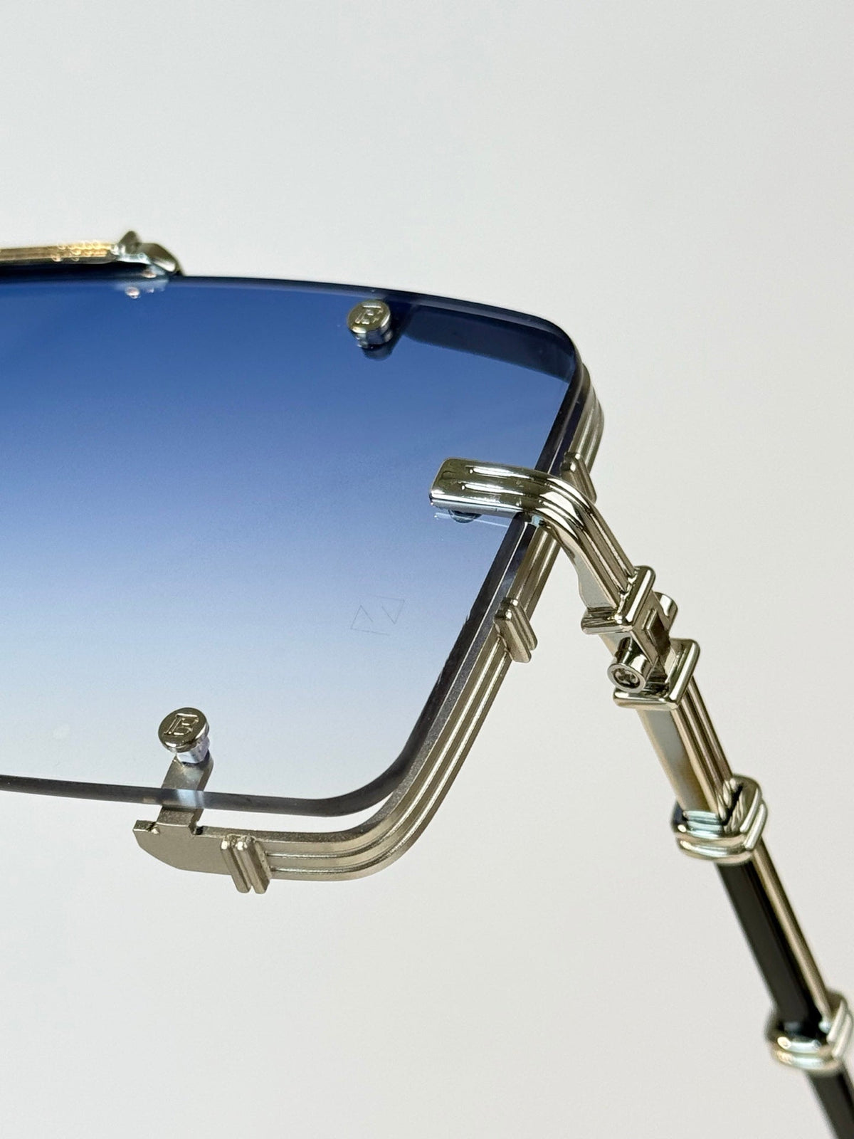 Balmain BPS-271-63//BLK-GLD Sunglasses product image 17, provided for visual reference and product detail review