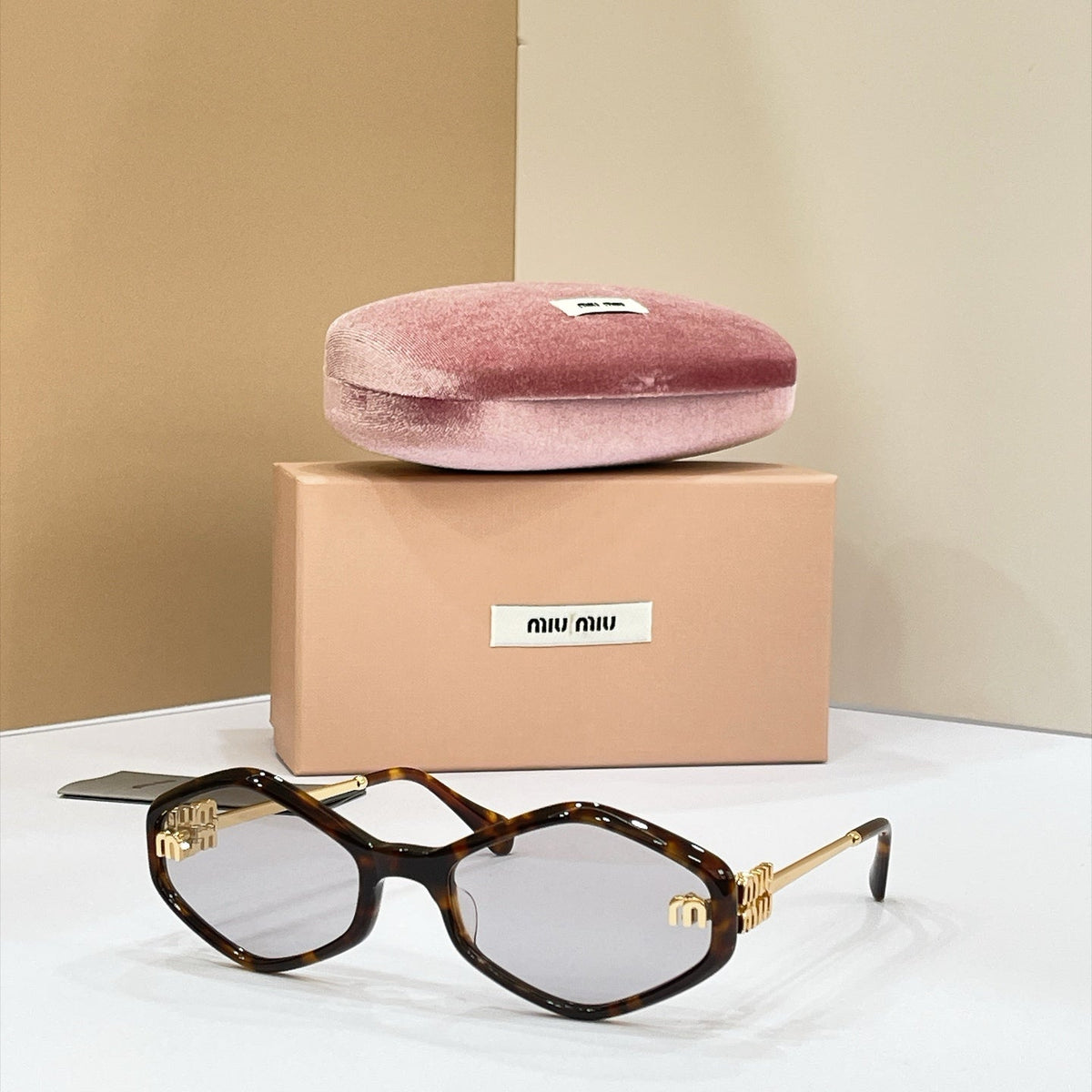 Miu Miu MU 156AV Sunglasses product image 5, provided for visual reference and product detail review
