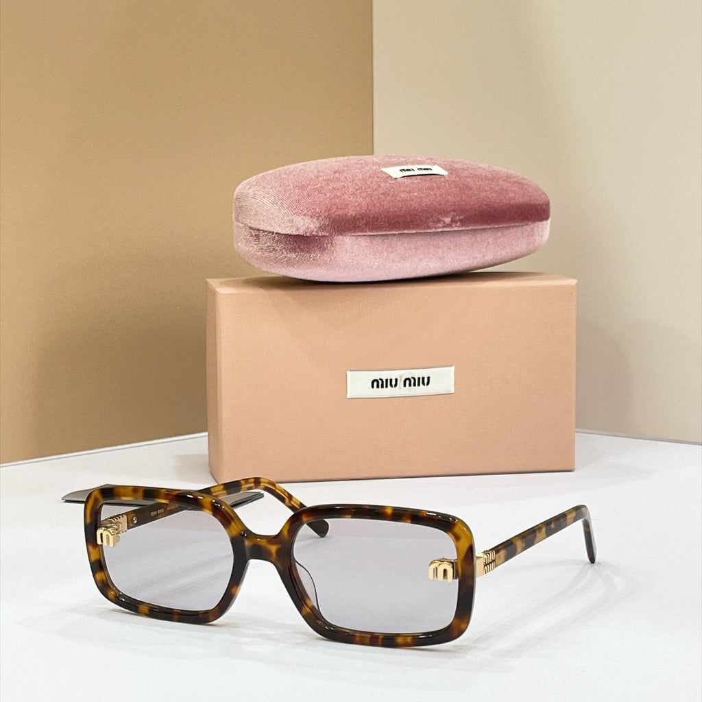 Miu Miu MU 155AV Sunglasses product image 4, provided for visual reference and product detail review