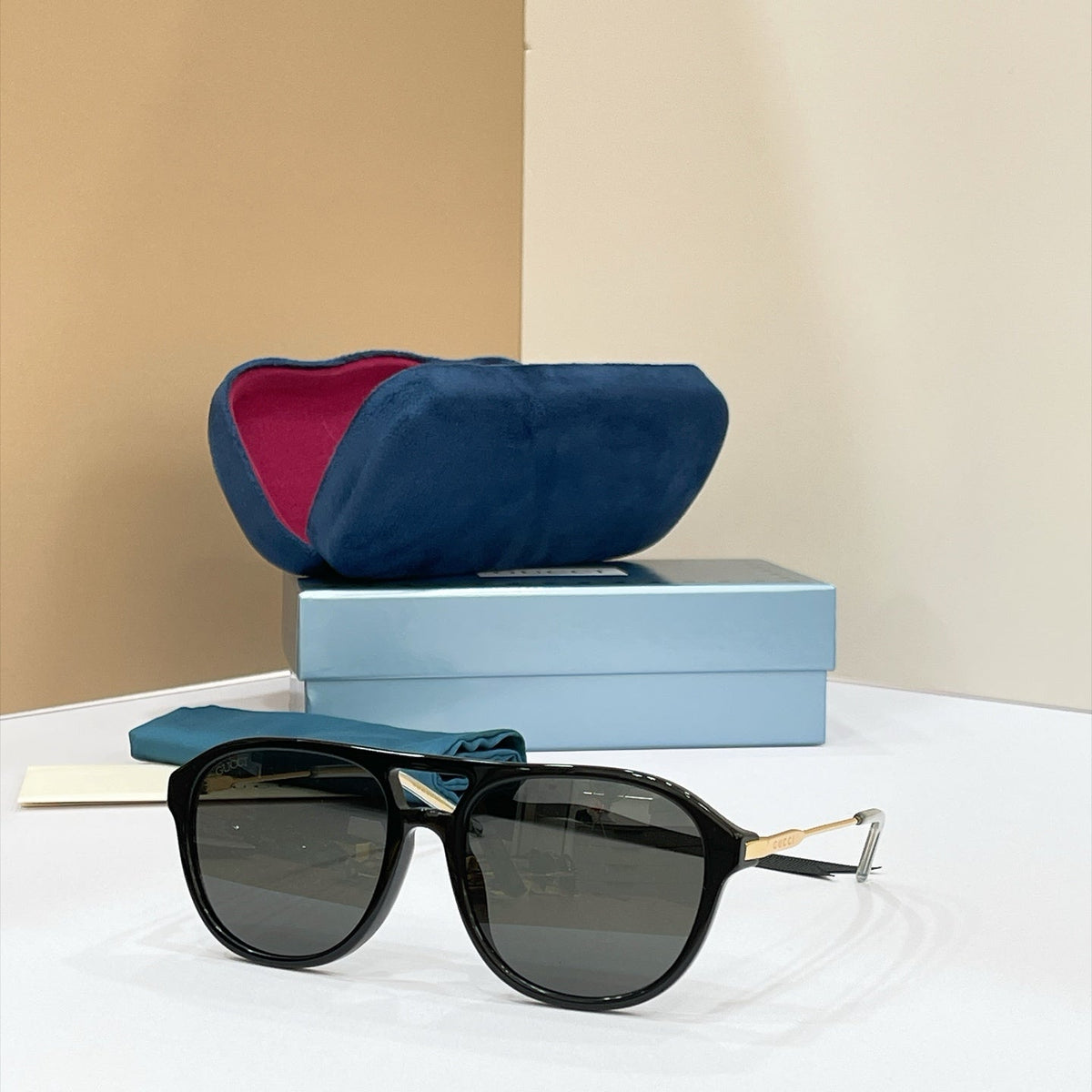 Gucci GG2254SK Sunglasses product image 4, provided for visual reference and product detail review