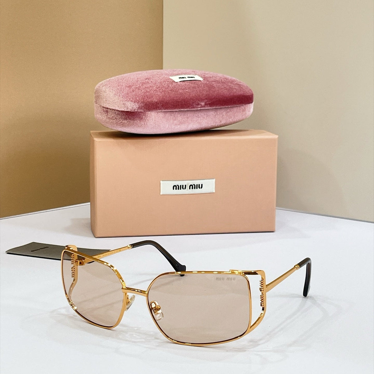 Miu Miu MU 147AV Sunglasses product image 2, provided for visual reference and product detail review