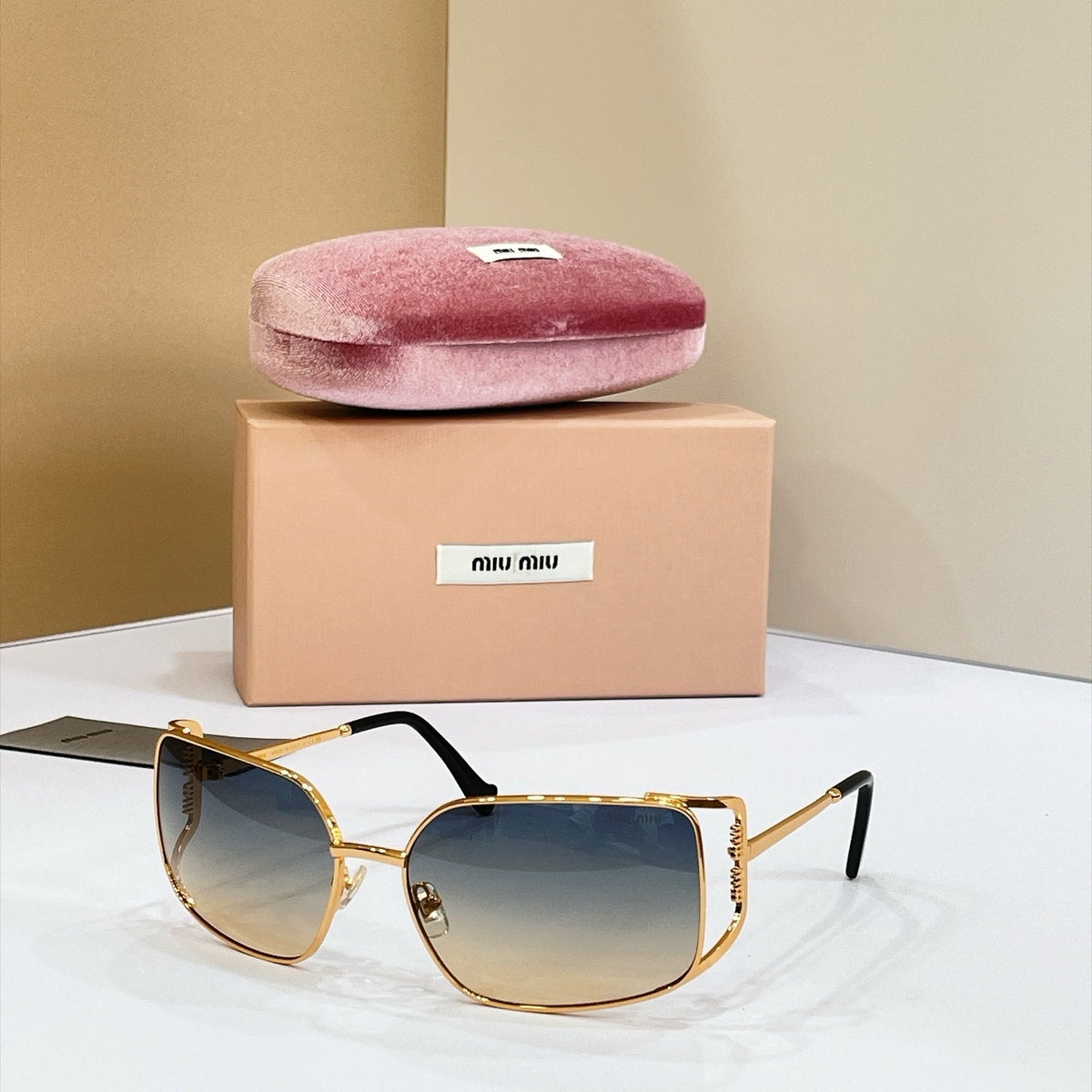 Miu Miu MU 147AV Sunglasses product image 5, provided for visual reference and product detail review