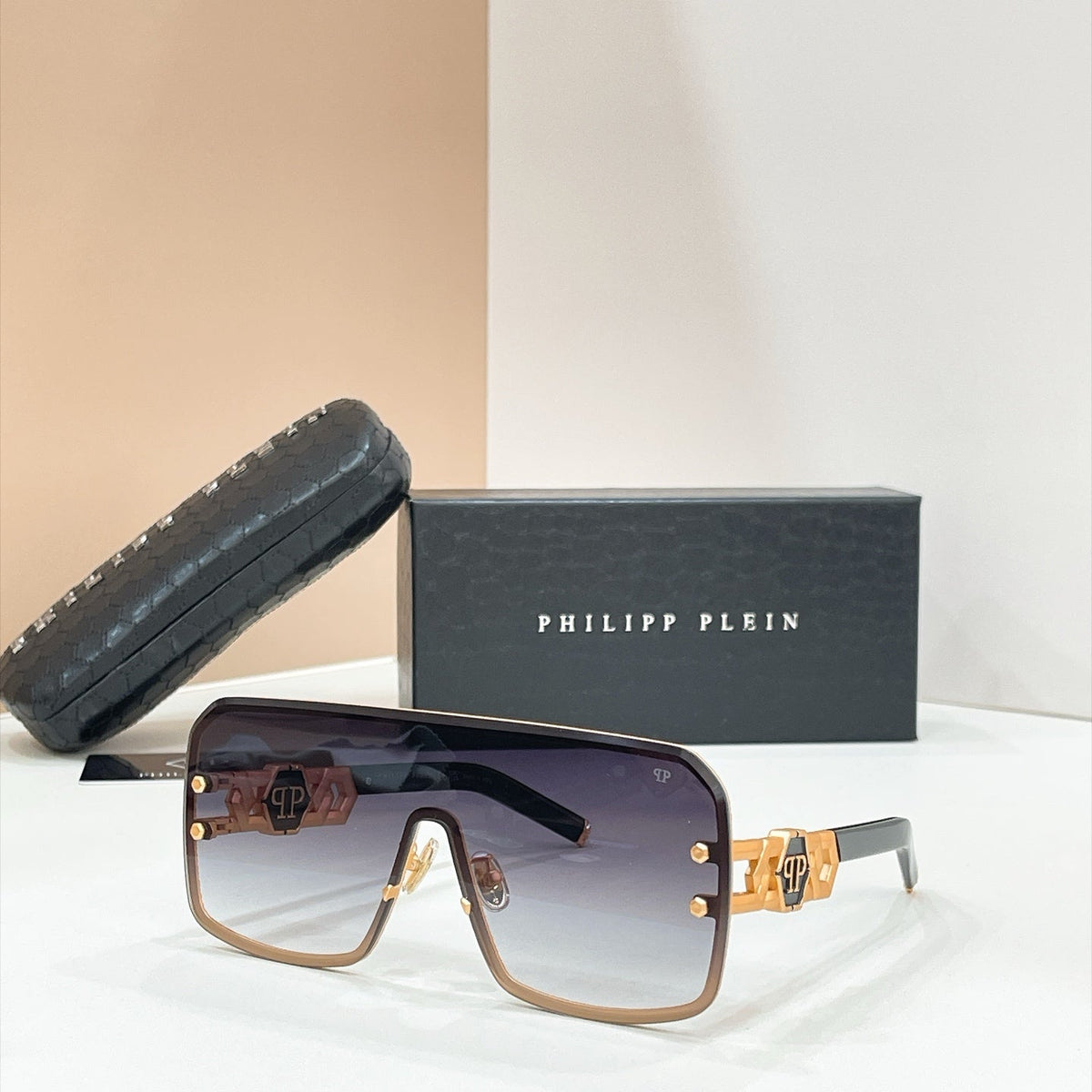 Philipp Plein SPP162M Sunglasses product image 4, provided for visual reference and product detail review