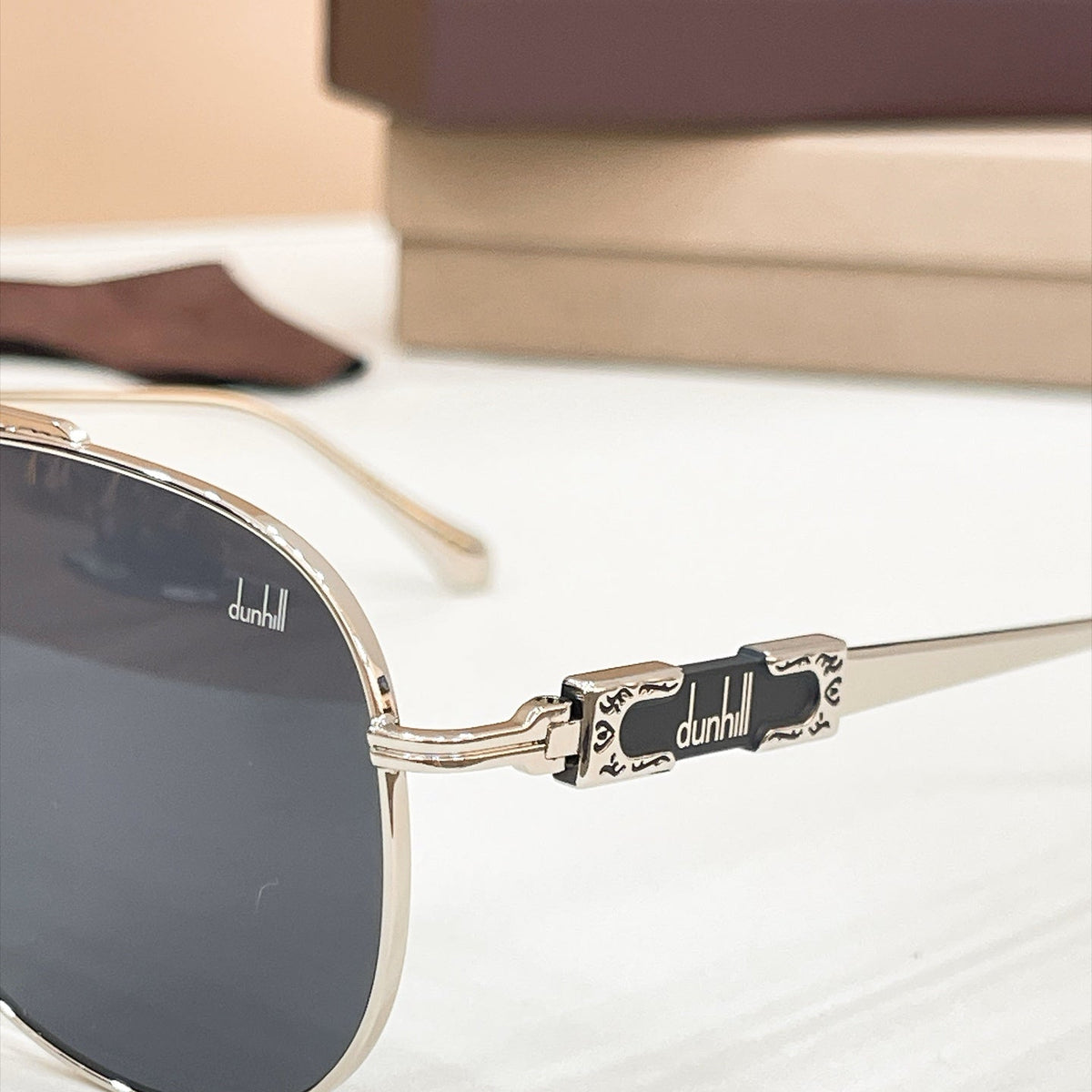 Dunhill DU02260 Sunglasses product image 7, provided for visual reference and product detail review