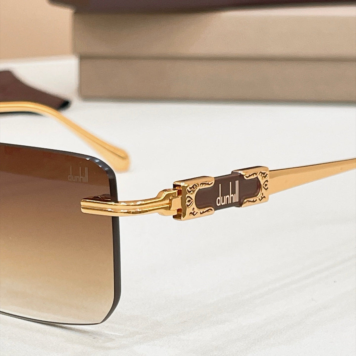 Dunhill DU02259 Sunglasses product image 7, provided for visual reference and product detail review