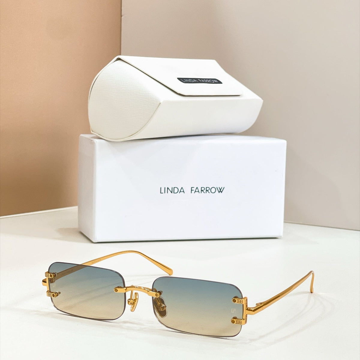 Linda Farrow LFL/1131 Sunglasses product image 9, provided for visual reference and product detail review