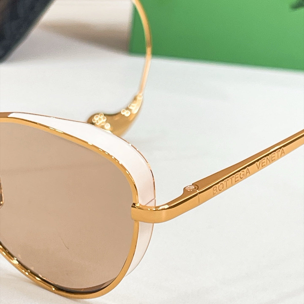 Bottega Veneta BV2035LA Sunglasses product image 7, provided for visual reference and product detail review