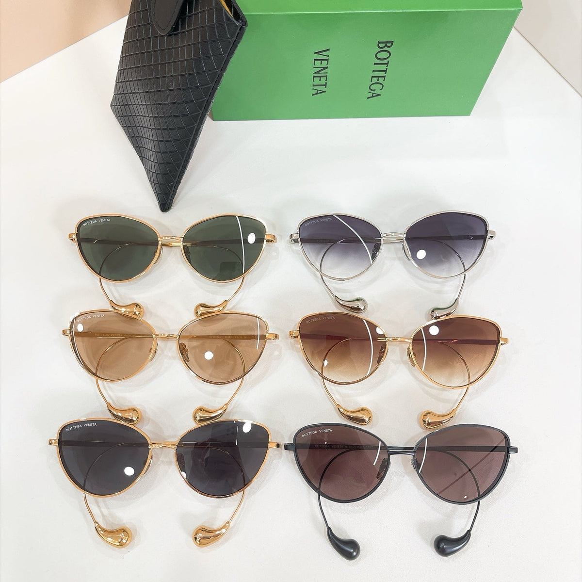 Bottega Veneta BV2035LA Sunglasses product image 9, provided for visual reference and product detail review