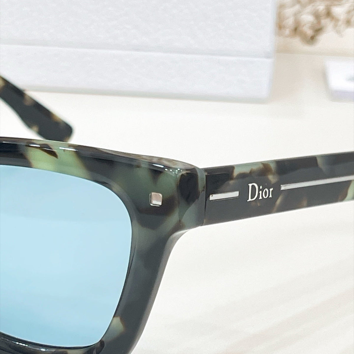 Dior Line S1F Sunglasses product image 9, provided for visual reference and product detail review