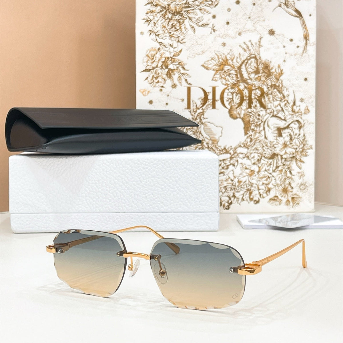 Dior DSGTA56UCR Sunglasses product image 19, provided for visual reference and product detail review