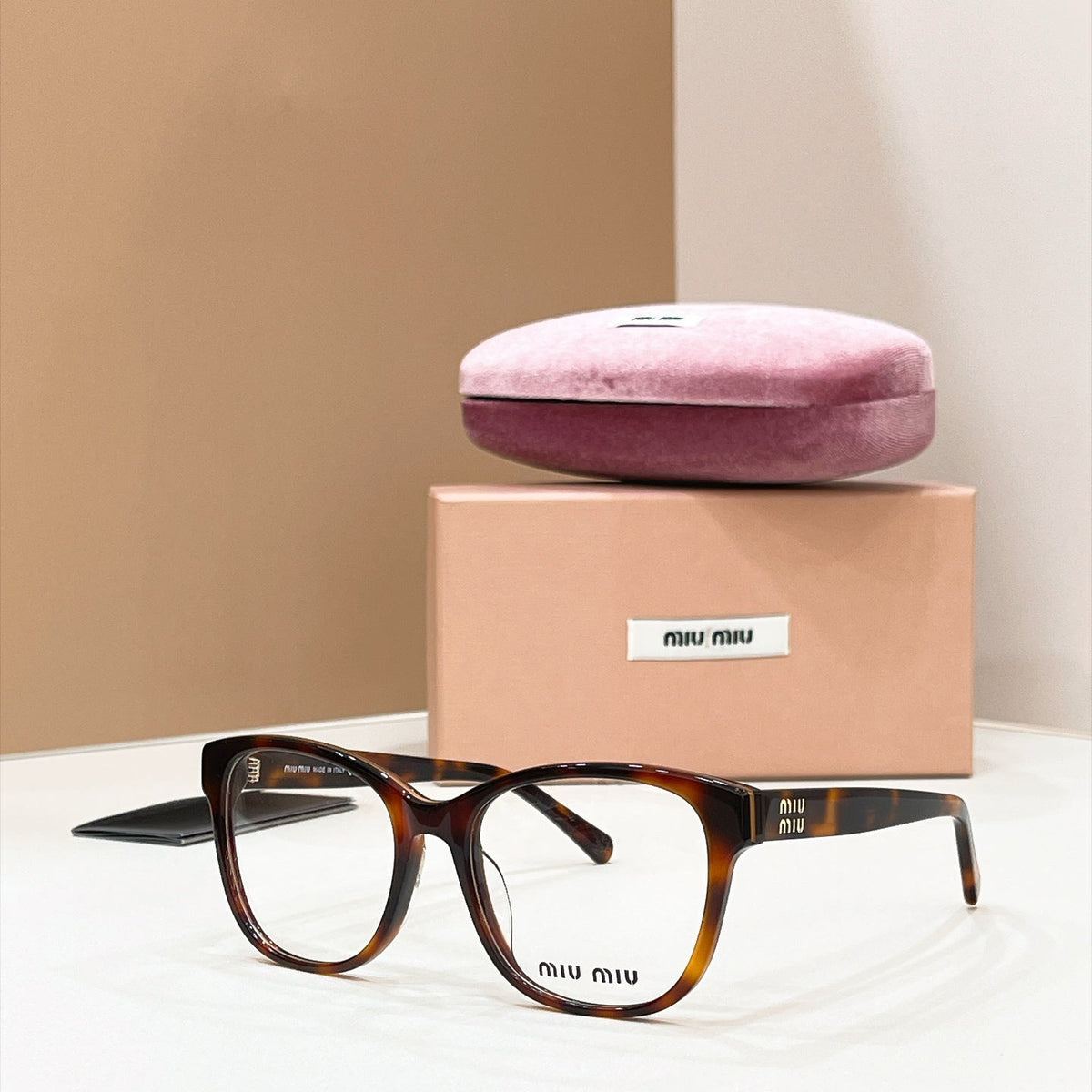 Miu Miu MU 51X Sunglasses product image 3, provided for visual reference and product detail review