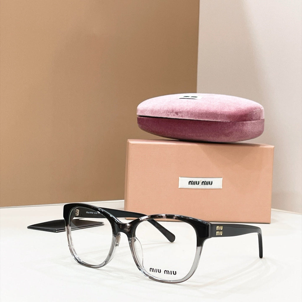 Miu Miu MU 51X Sunglasses product image 4, provided for visual reference and product detail review