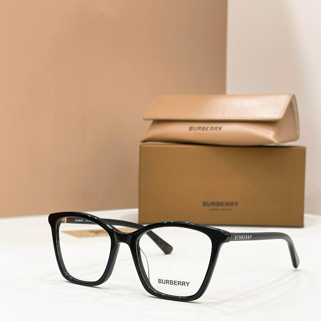Burberry BE2367 Sunglasses product image 2, provided for visual reference and product detail review
