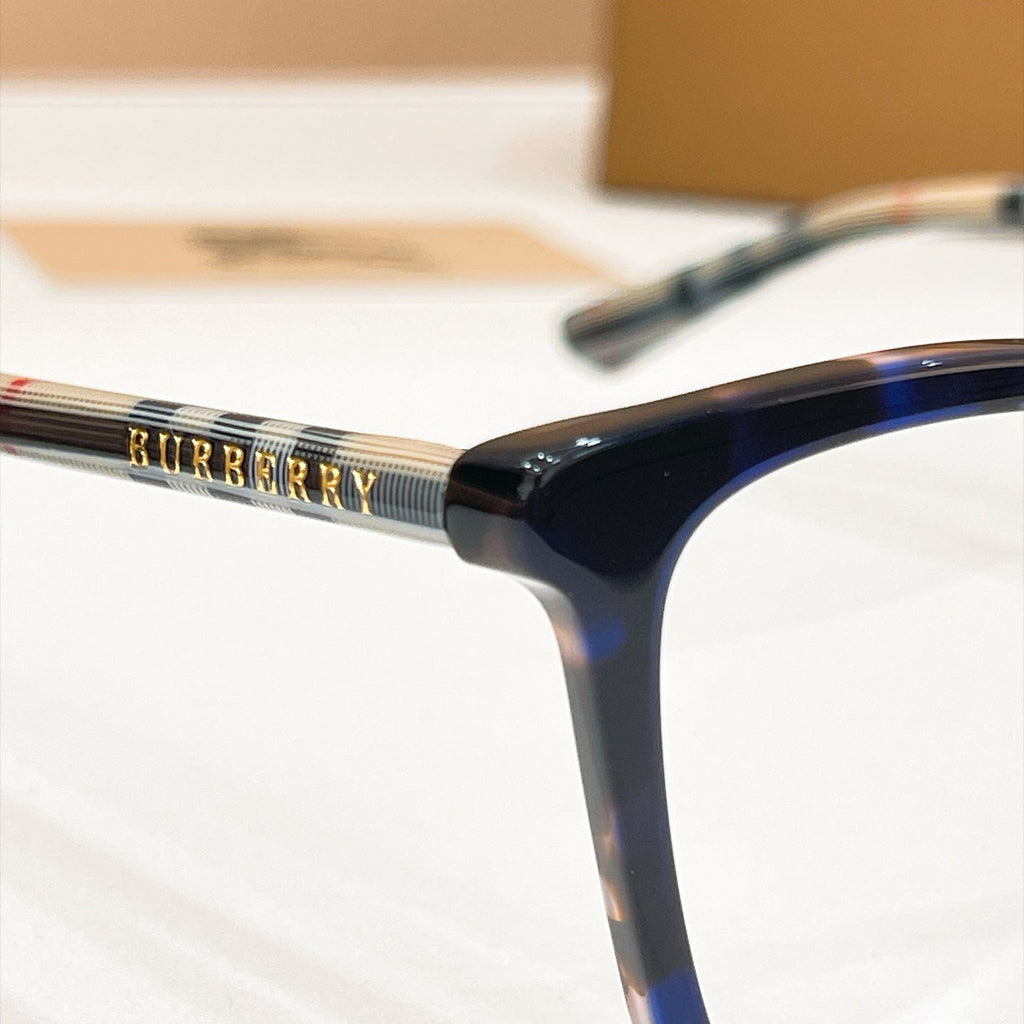 Burberry BE2367 Sunglasses product image 7, provided for visual reference and product detail review