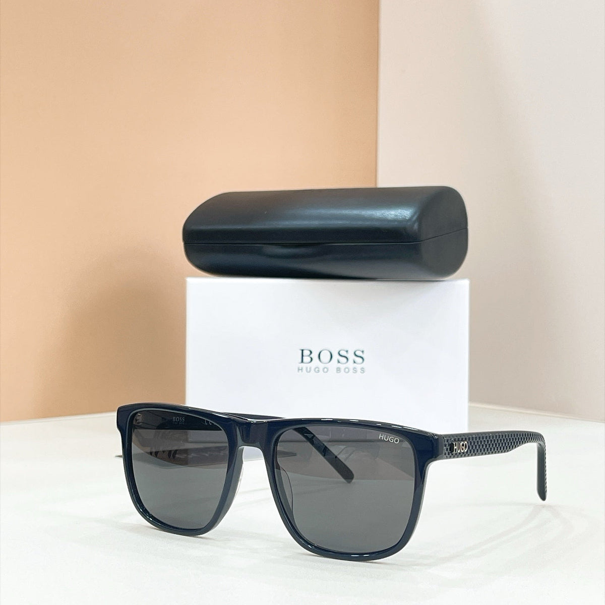 BOSS 1391 Sunglasses product image 4, provided for visual reference and product detail review