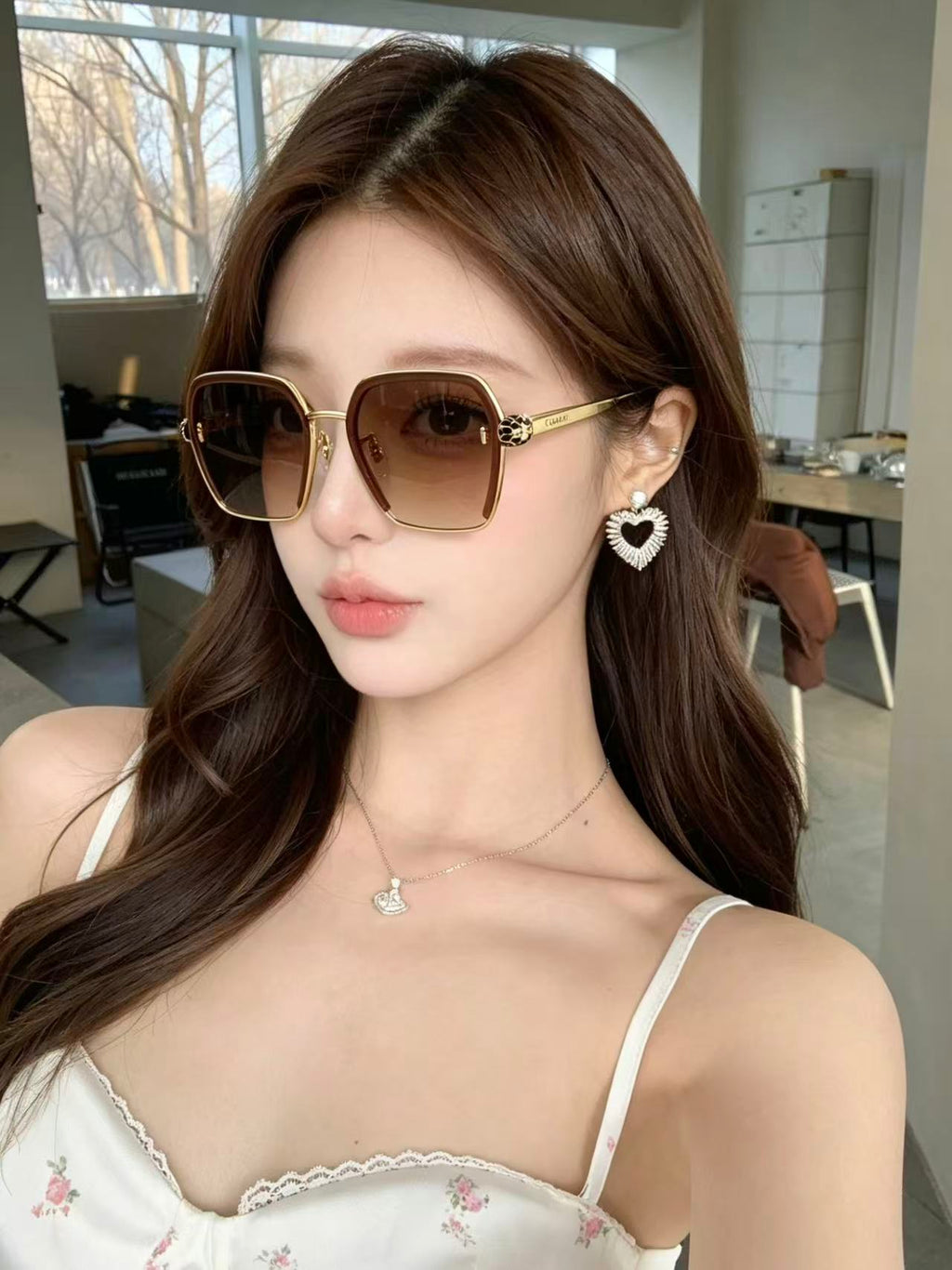 Bvlgari BV40093 Sunglasses product image 15, provided for visual reference and product detail review