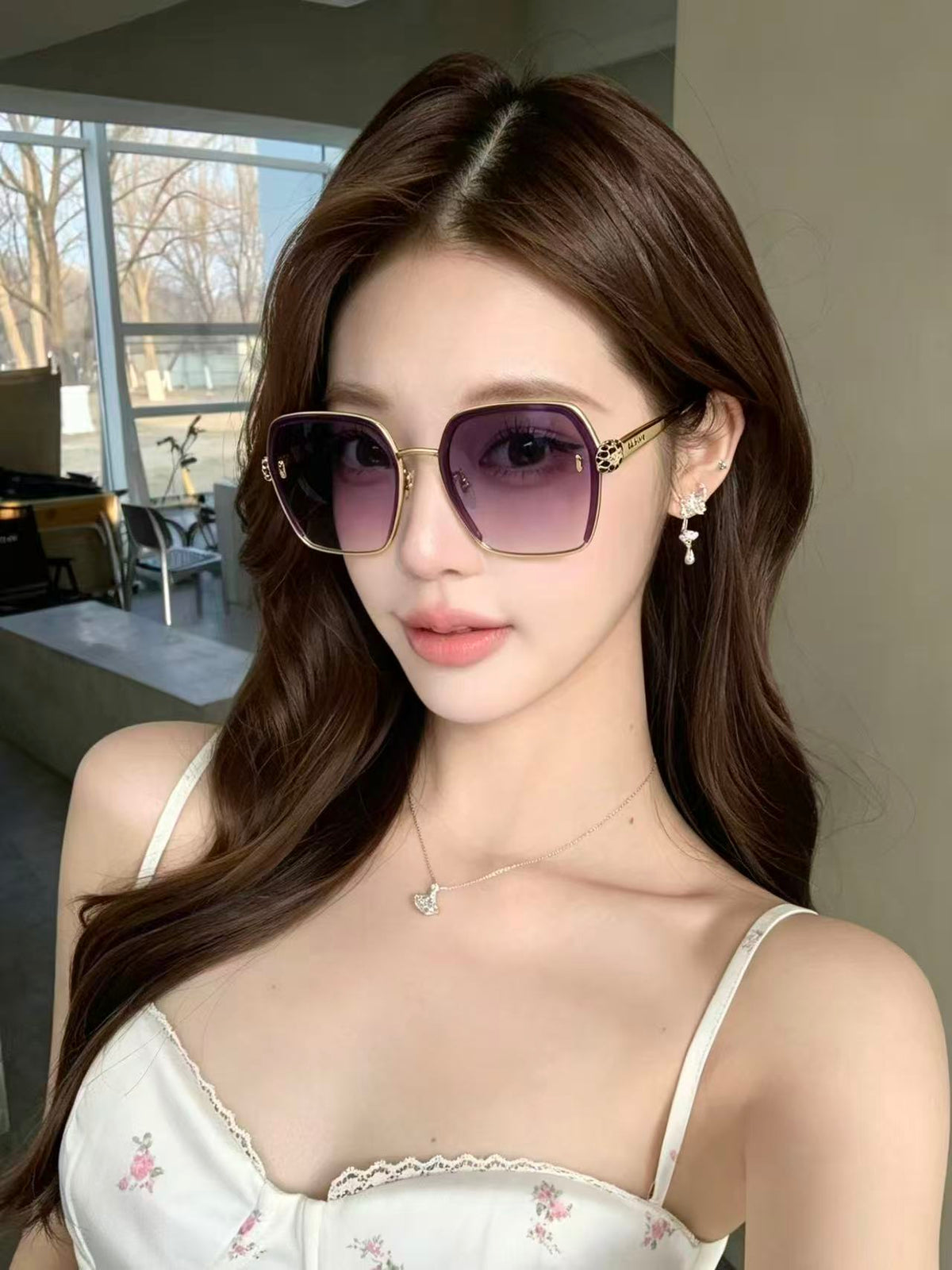 Bvlgari BV40093 Sunglasses product image 18, provided for visual reference and product detail review