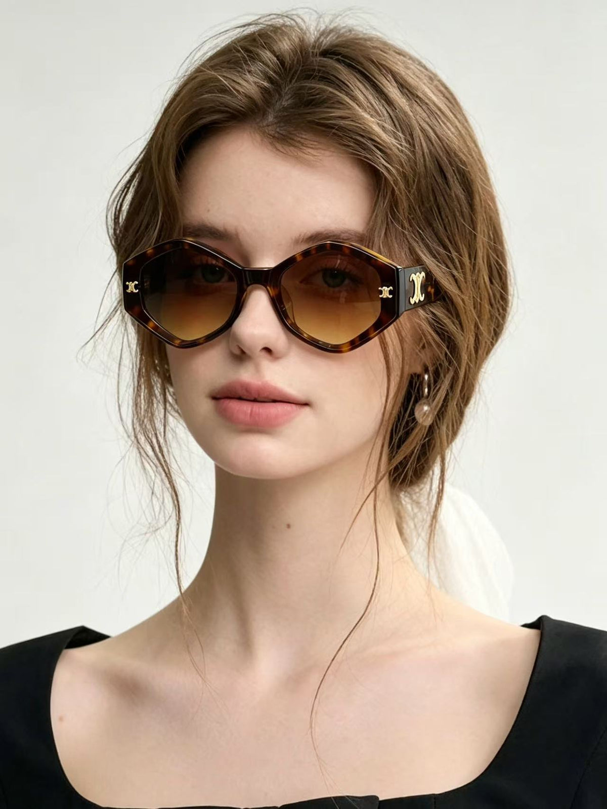 Celine CL40339F Sunglasses product image 18, provided for visual reference and product detail review