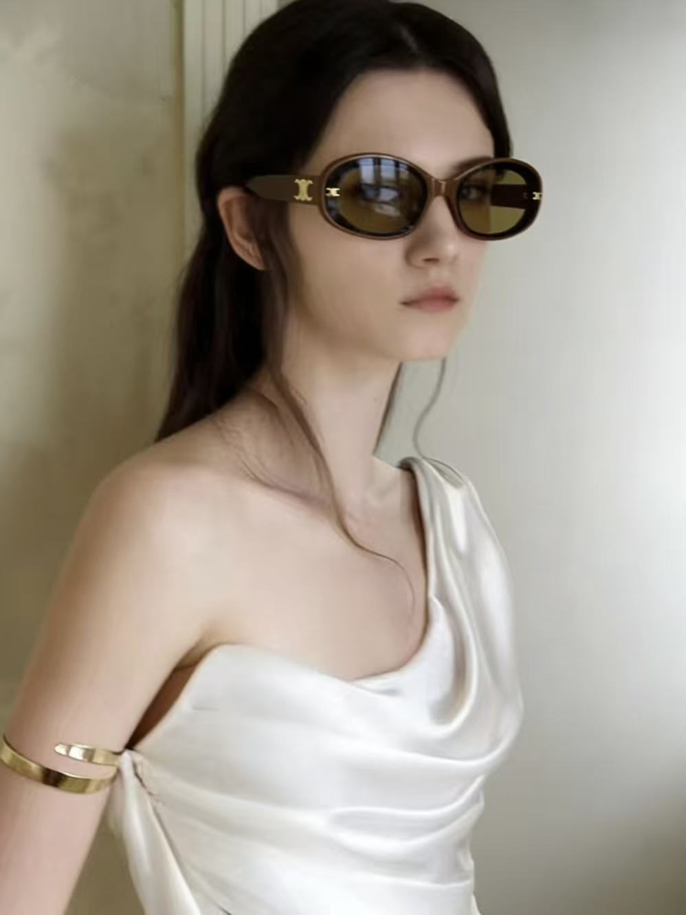 Celine CL40312 Sunglasses product image 12, provided for visual reference and product detail review