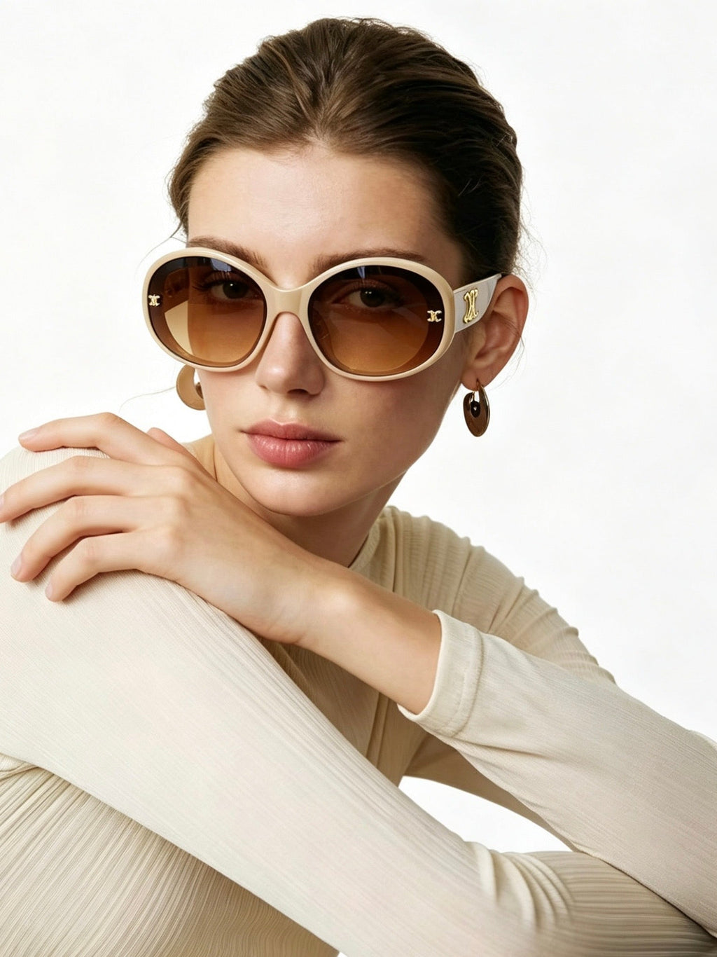 Celine CL40312 Sunglasses product image 16, provided for visual reference and product detail review