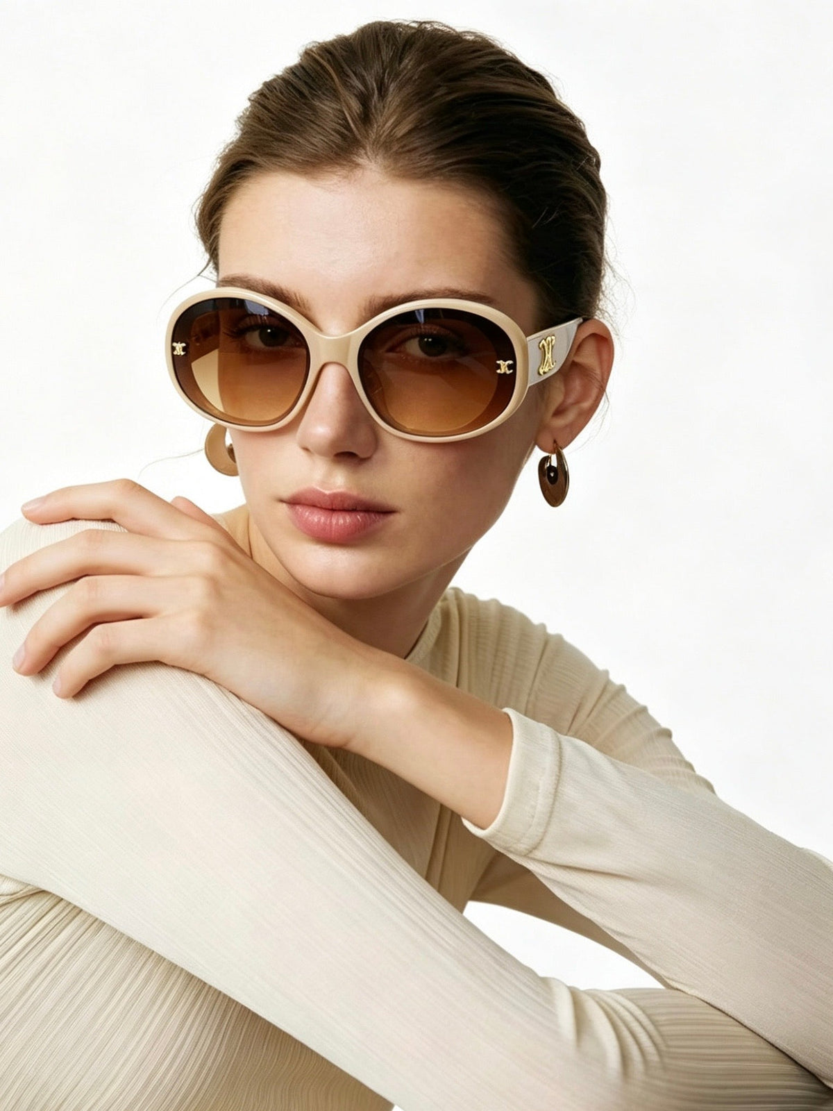 Celine CL40312 Sunglasses product image 16, provided for visual reference and product detail review