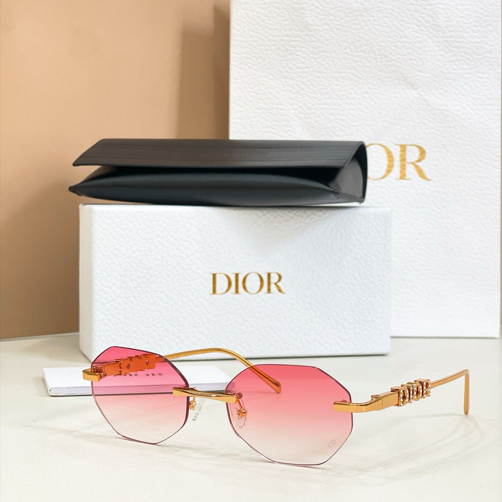 Dior DIORCAT2301M Sunglasses product image 2, provided for visual reference and product detail review