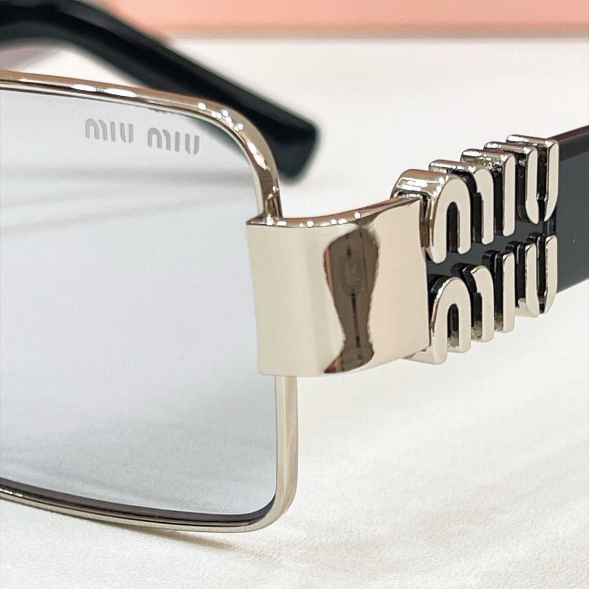 Miu Miu MU 115AV Sunglasses product image 7, provided for visual reference and product detail review